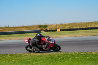 anglesey-no-limits-trackday;anglesey-photographs;anglesey-trackday-photographs;enduro-digital-images;event-digital-images;eventdigitalimages;no-limits-trackdays;peter-wileman-photography;racing-digital-images;trac-mon;trackday-digital-images;trackday-photos;ty-croes